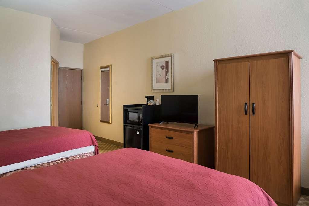 Quality Inn & Suites Saginaw Zimmer foto