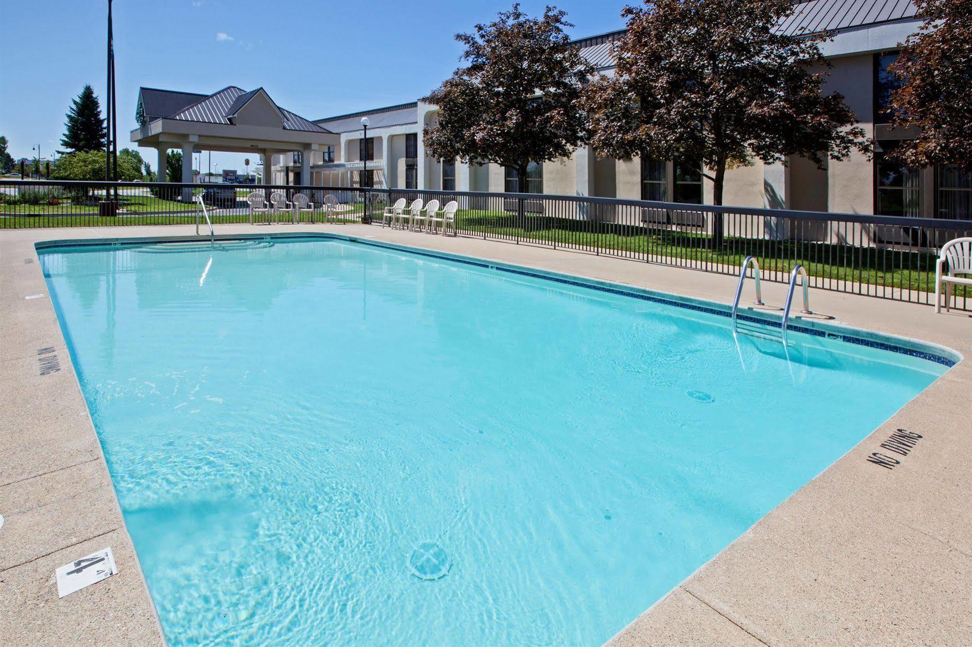 Quality Inn & Suites Saginaw Einrichtungen foto